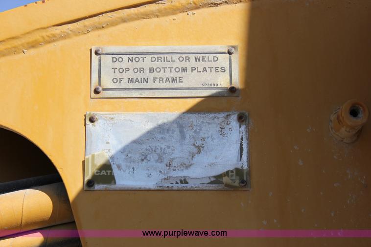 image for item J2305 1988 Caterpillar 140G articulated motor grader