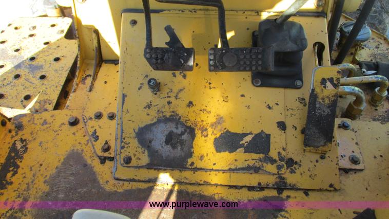 image for item K2003 1999 John Deere 210LE landscape tractor