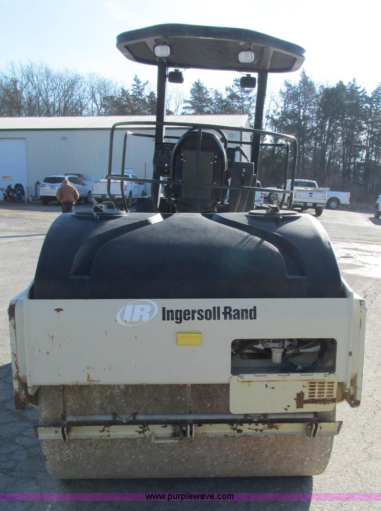 image for item K2004 2005 Ingersoll Rand DD70 vibratory smooth double drum roller
