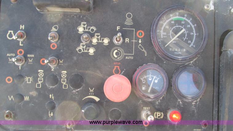 image for item K2004 2005 Ingersoll Rand DD70 vibratory smooth double drum roller