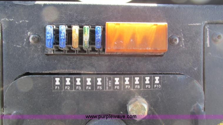 image for item K2004 2005 Ingersoll Rand DD70 vibratory smooth double drum roller