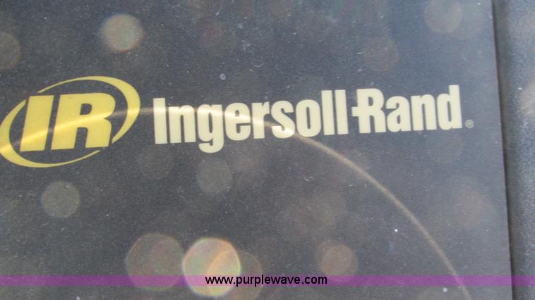 image for item K2004 2005 Ingersoll Rand DD70 vibratory smooth double drum roller