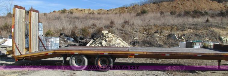 image for item K2007 2002 Kaufman trailer