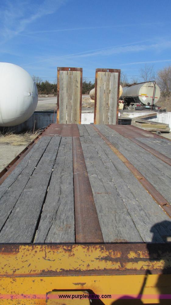 image for item K2007 2002 Kaufman trailer