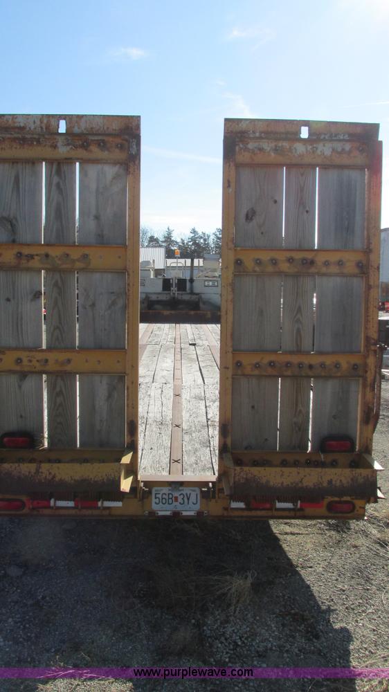 image for item K2007 2002 Kaufman trailer