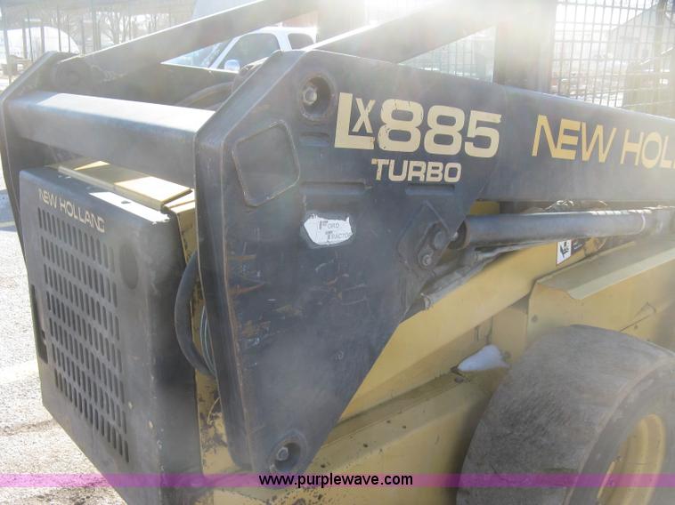 image for item K2876 1995 New Holland LX885 Turbo skid steer