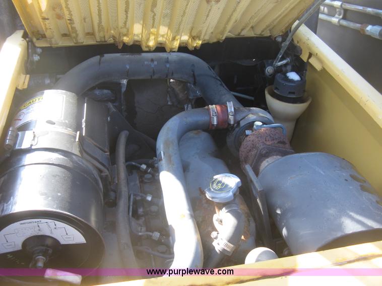 image for item K2877 1997 New Holland LX885 Turbo skid steer