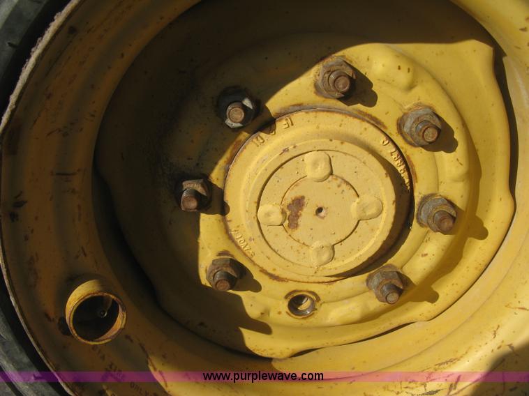 image for item K2877 1997 New Holland LX885 Turbo skid steer