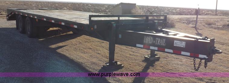 image for item K3185 2002 Load Trail trailer