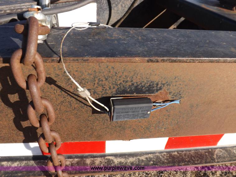 image for item K3185 2002 Load Trail trailer