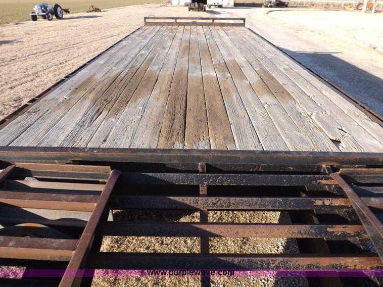 image for item K3185 2002 Load Trail trailer