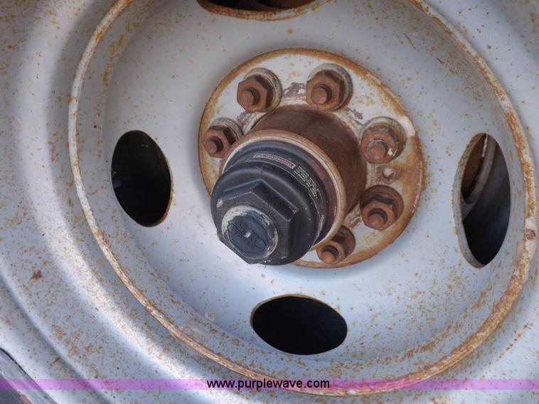 image for item K3185 2002 Load Trail trailer