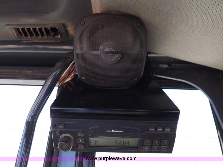 image for item K3197 2003 John Deere 770CH articulated motor grader