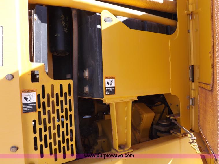 image for item K3197 2003 John Deere 770CH articulated motor grader