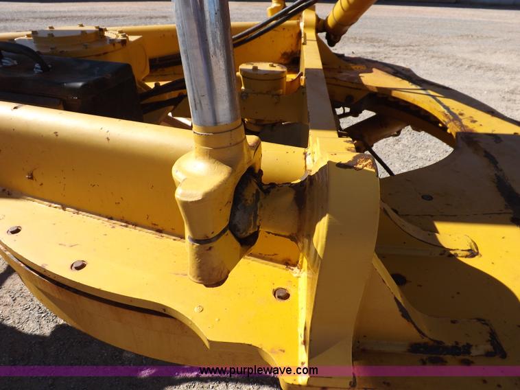 image for item K3197 2003 John Deere 770CH articulated motor grader