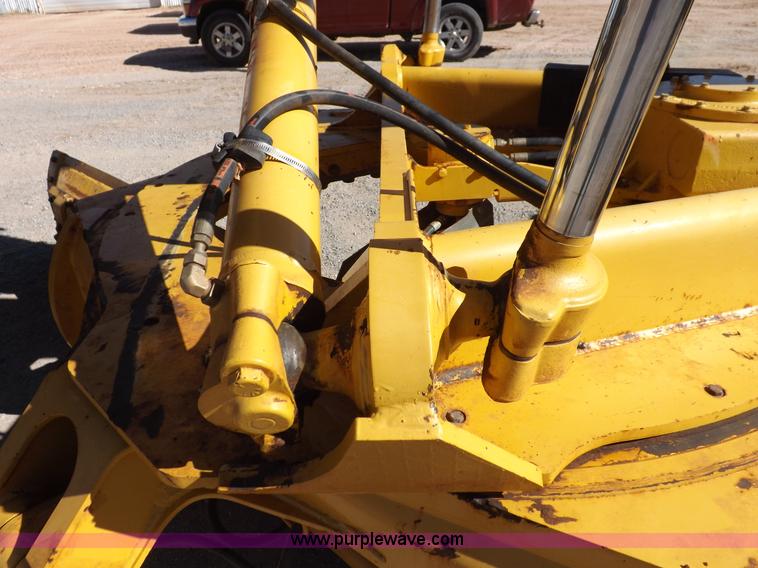 image for item K3197 2003 John Deere 770CH articulated motor grader