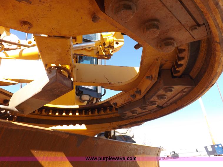 image for item K3197 2003 John Deere 770CH articulated motor grader