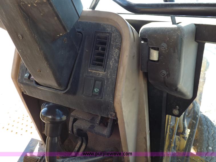 image for item K3198 1995 John Deere 310D backhoe