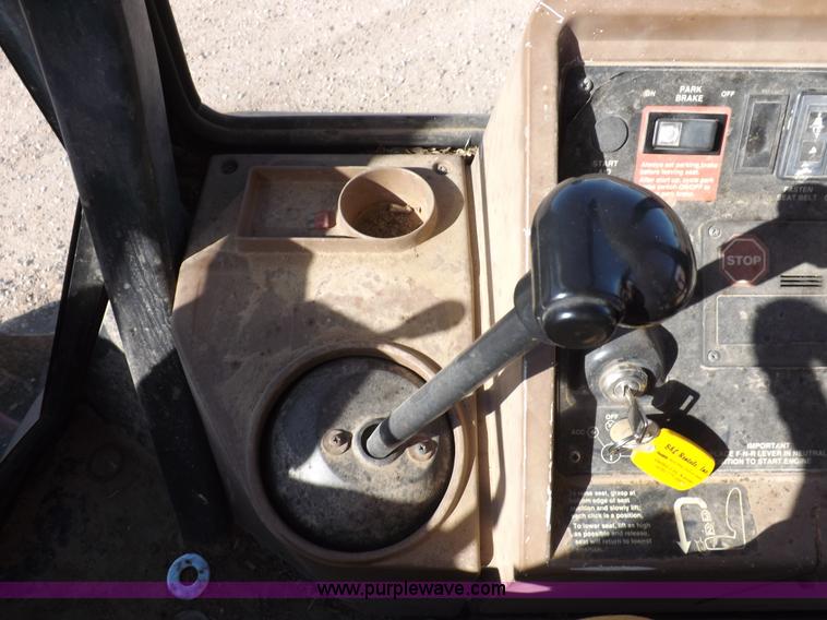 image for item K3198 1995 John Deere 310D backhoe