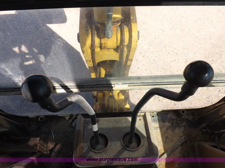 image for item K3198 1995 John Deere 310D backhoe