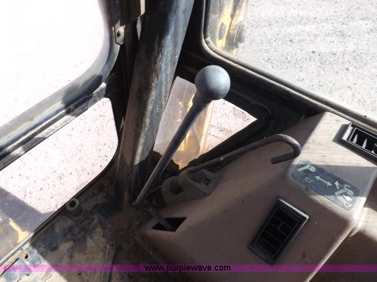 image for item K3198 1995 John Deere 310D backhoe