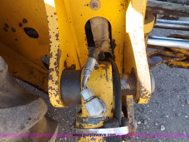 image for item K3198 1995 John Deere 310D backhoe