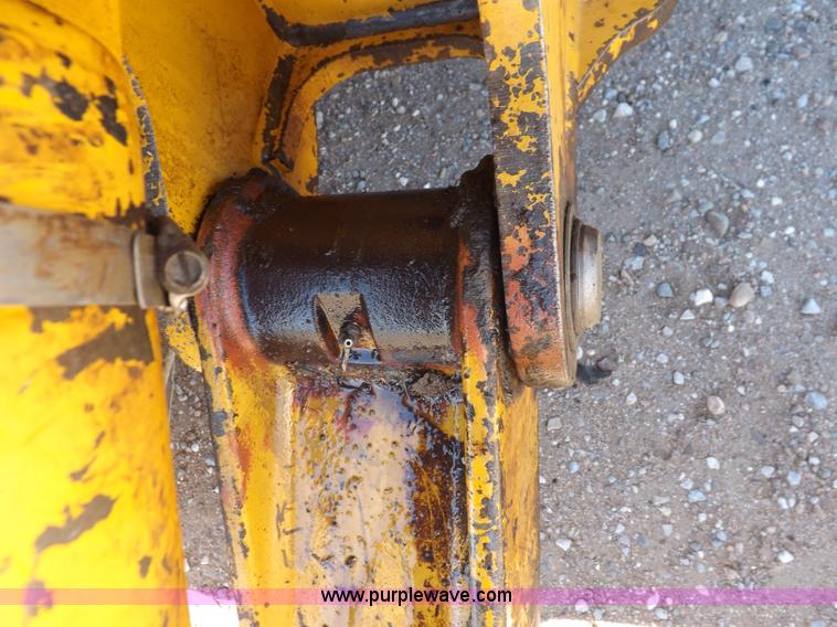 image for item K3198 1995 John Deere 310D backhoe
