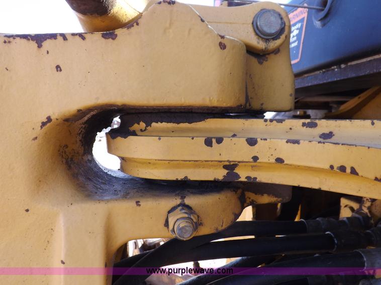 image for item K3198 1995 John Deere 310D backhoe