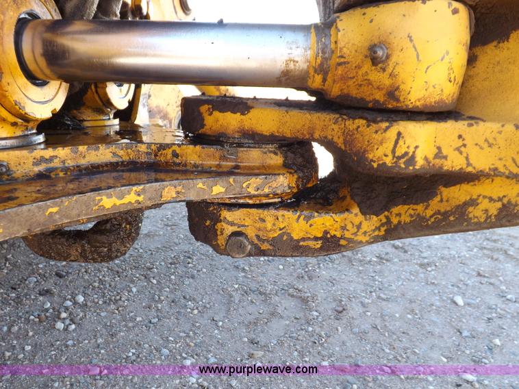 image for item K3198 1995 John Deere 310D backhoe