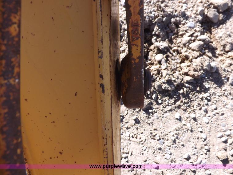 image for item K3198 1995 John Deere 310D backhoe