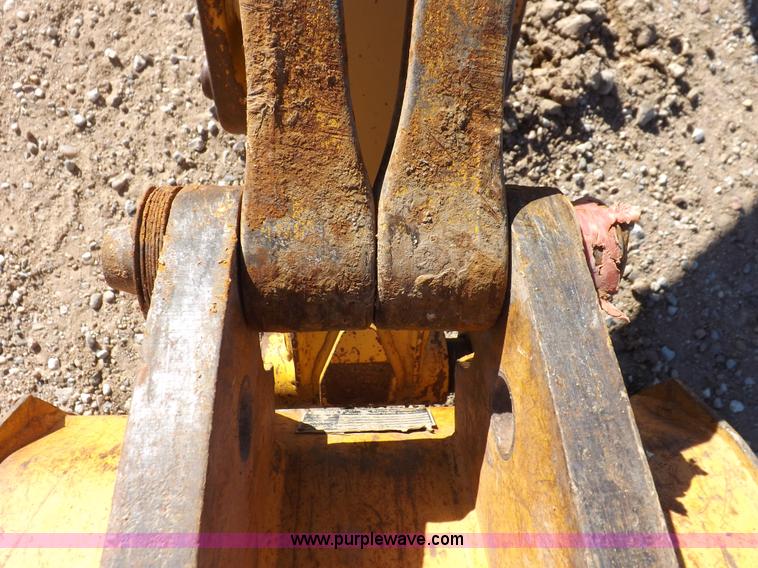 image for item K3198 1995 John Deere 310D backhoe