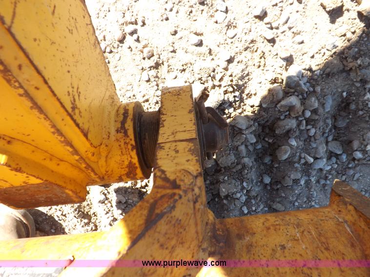 image for item K3198 1995 John Deere 310D backhoe