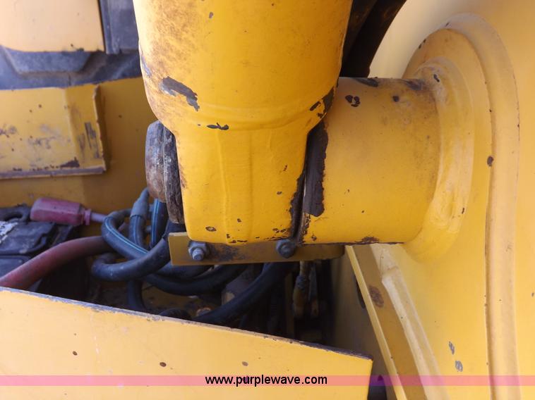 image for item K3198 1995 John Deere 310D backhoe