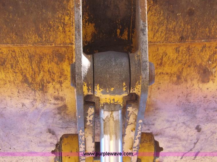 image for item K3198 1995 John Deere 310D backhoe