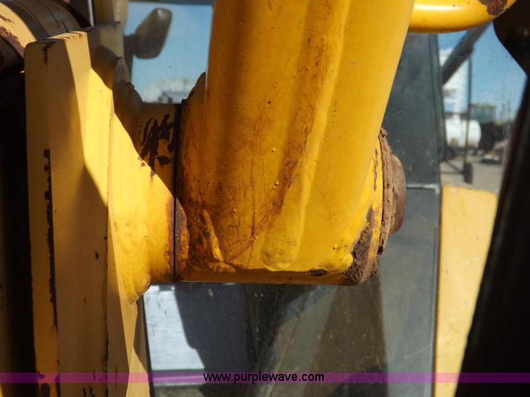 image for item K3198 1995 John Deere 310D backhoe