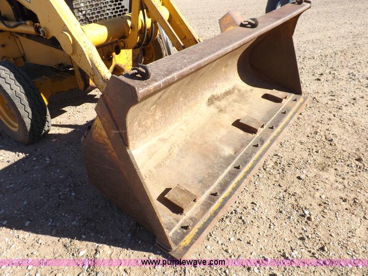 image for item K3198 1995 John Deere 310D backhoe