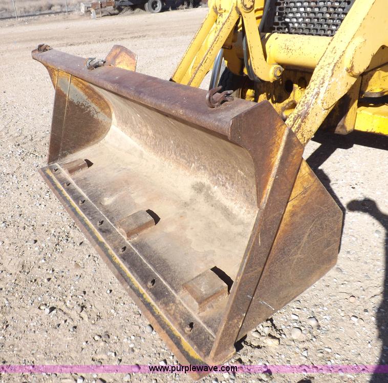 image for item K3198 1995 John Deere 310D backhoe