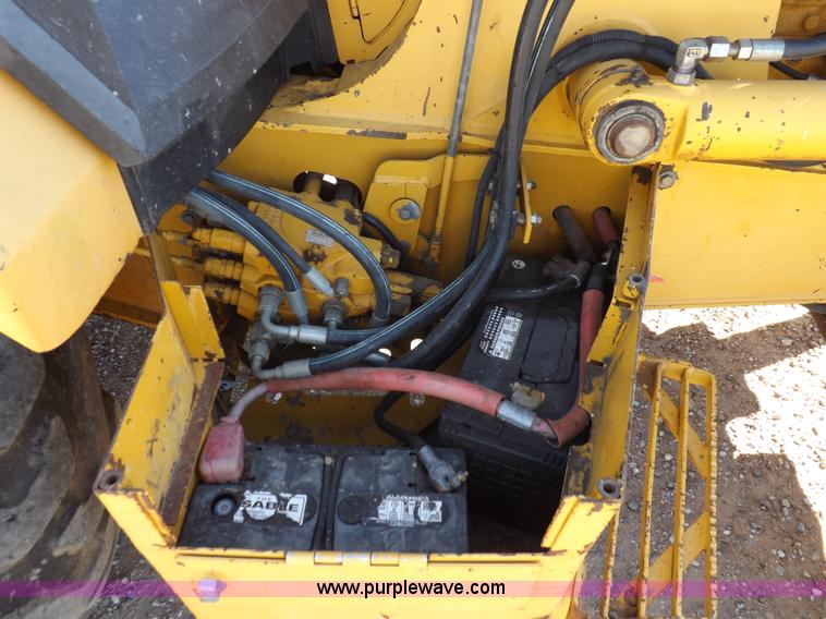 image for item K3198 1995 John Deere 310D backhoe