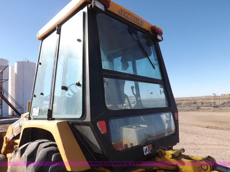 image for item K3198 1995 John Deere 310D backhoe