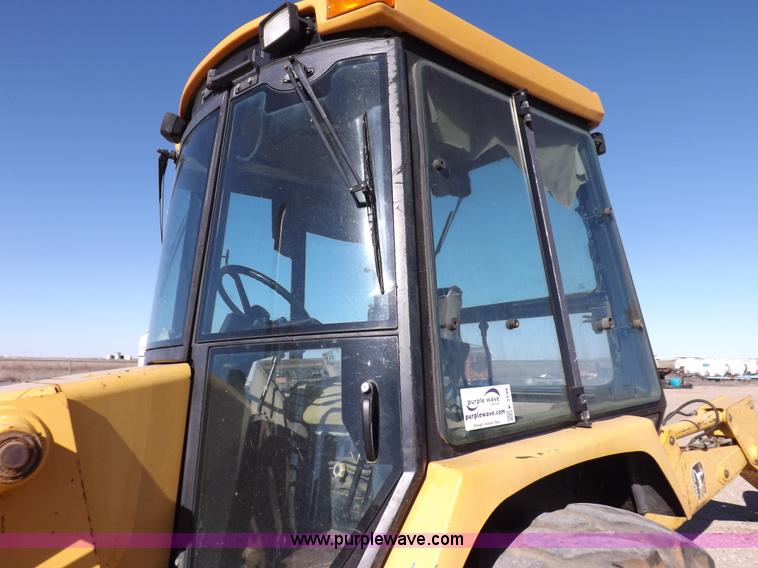 image for item K3198 1995 John Deere 310D backhoe