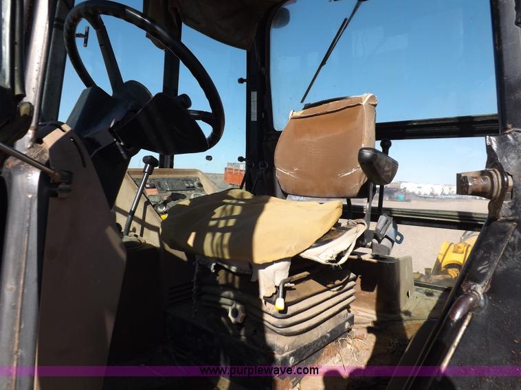 image for item K3198 1995 John Deere 310D backhoe