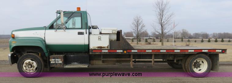 image for item K7084 1995 GMC TopKick flatbed truck