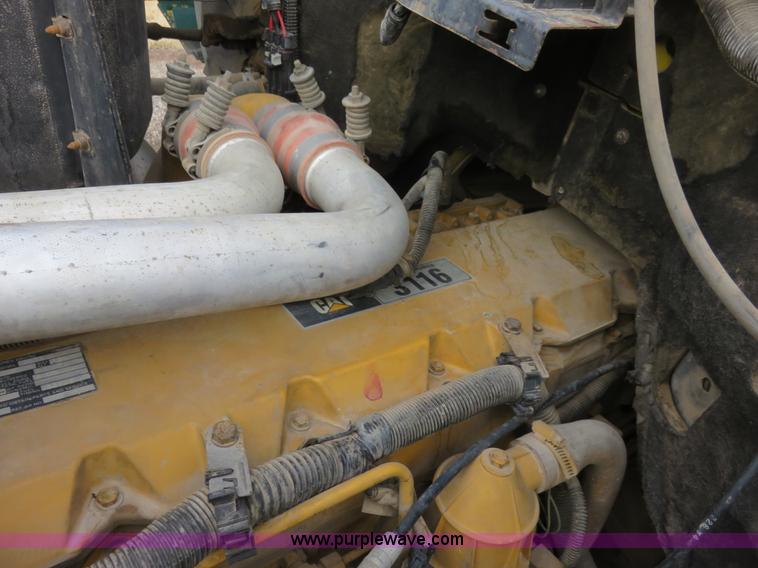 image for item K7084 1995 GMC TopKick flatbed truck