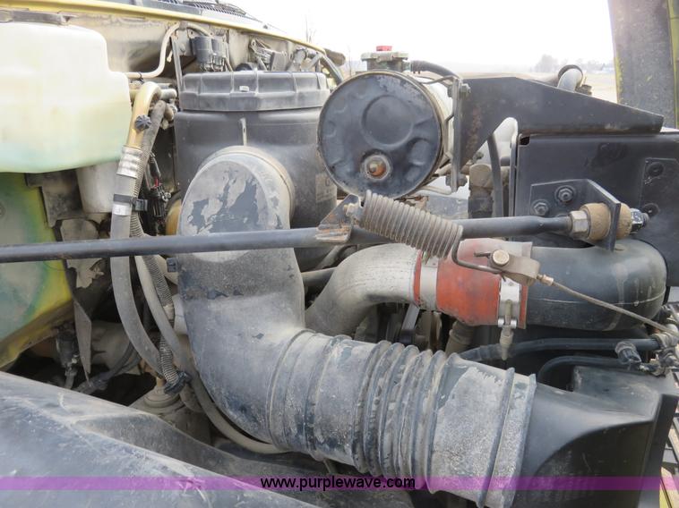 image for item K7084 1995 GMC TopKick flatbed truck