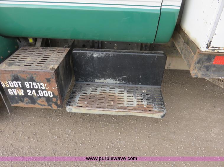 image for item K7084 1995 GMC TopKick flatbed truck