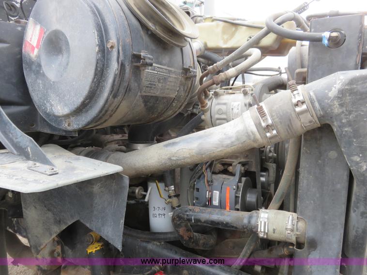 image for item K7087 1995 Ford LN8000F flatbed truck