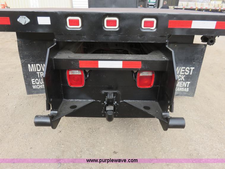 image for item K7087 1995 Ford LN8000F flatbed truck