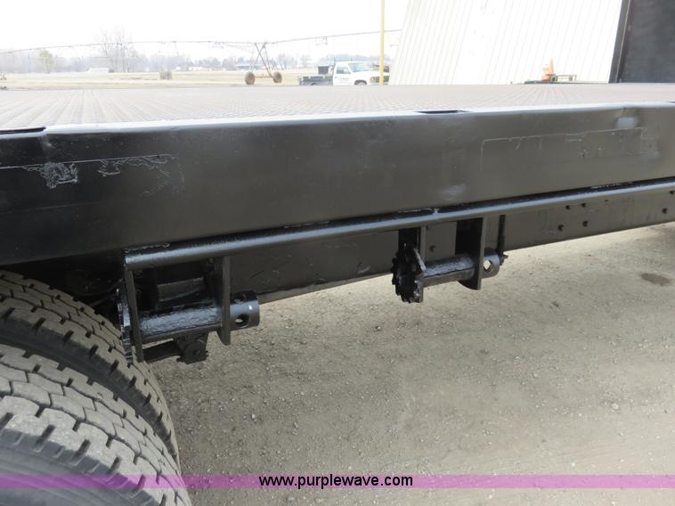 image for item K7087 1995 Ford LN8000F flatbed truck