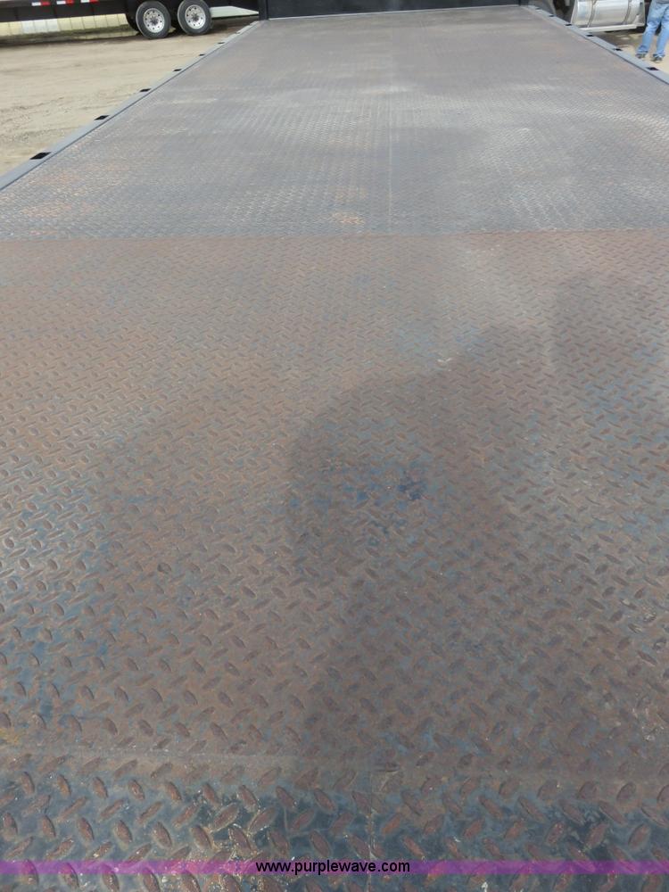 image for item K7087 1995 Ford LN8000F flatbed truck