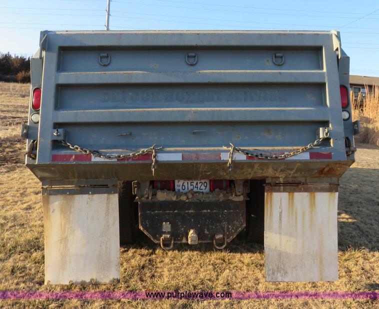 image for item K7092 1999 International 4700 dump truck